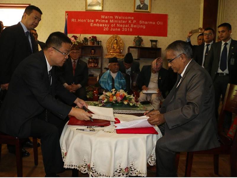 नेपाल–चीनबीच रेल निर्माण सम्झौतामा हस्ताक्षर, आउने भो चिनियाँ रेल 